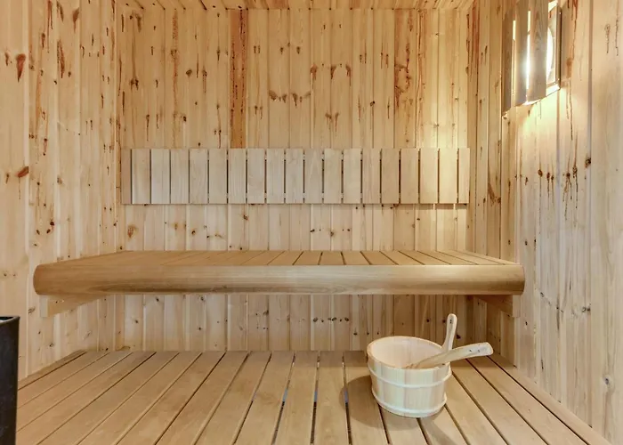 Ruusu - 300m From The Sea By Interhome